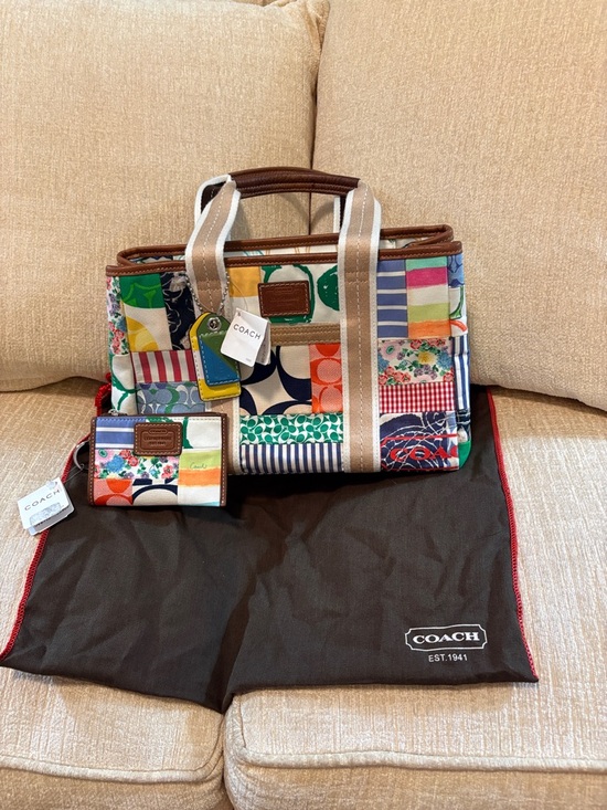 Coach Handbags - Vintage Coach Multicolor Patchwork Canvas Carryall Tote And Key/Card Holder.